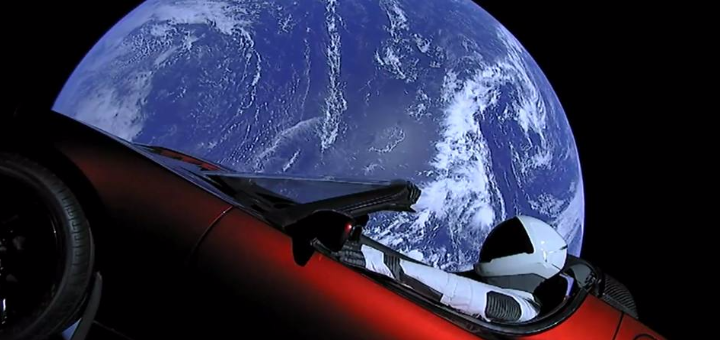 Tesla Spasex starman over earth